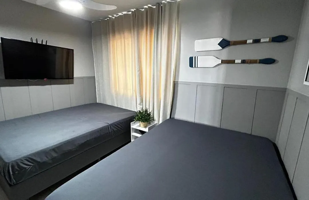 Residencial a Beira Mar Pero-1